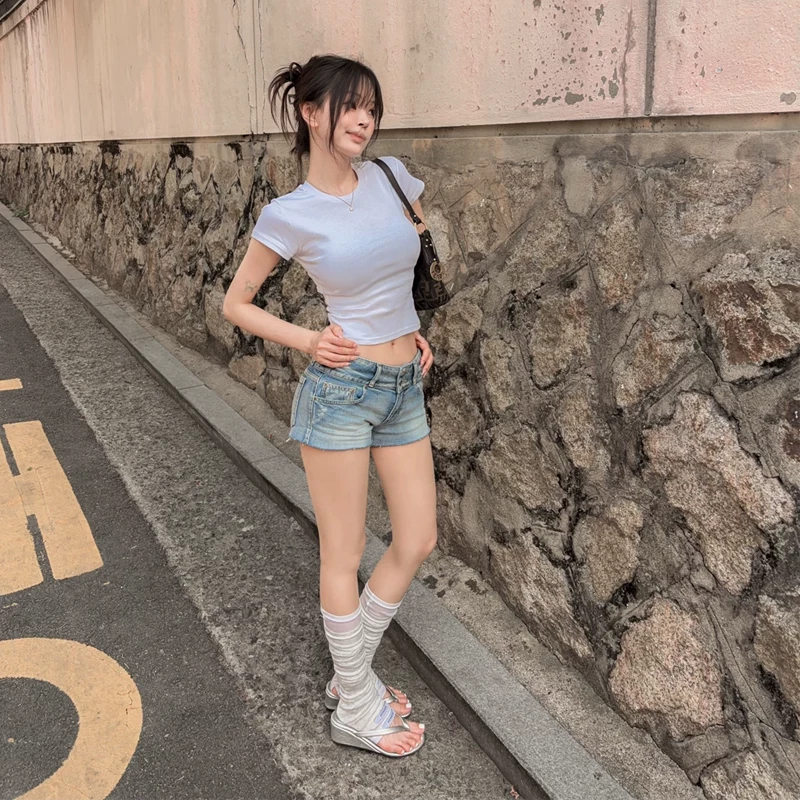 OOTJ低腰双扣牛仔短裤